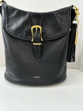 Fount Arlington Shoulder Bag & Grand Tassel Bag Charm